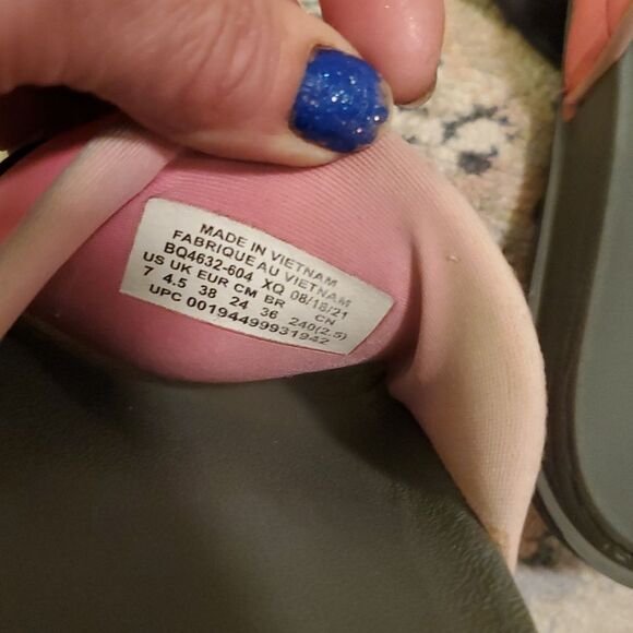 Nike Women's Offcourt Padded Insole Slip On With Bag - Picture 4 of 7